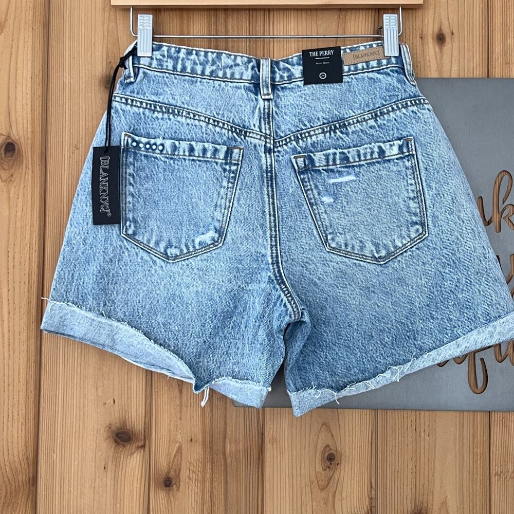 Blank NYC The Perry Mom Denim Short in Party Everyday Size 24